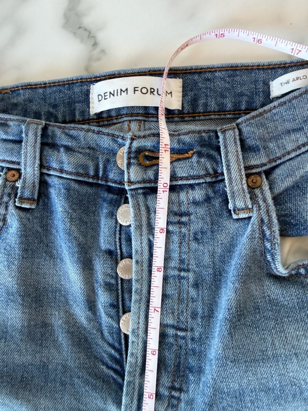 Denim Forum The Arlo High Rise Straight size 28 Medium Wash Denim Button Fly - Picture 11 of 13